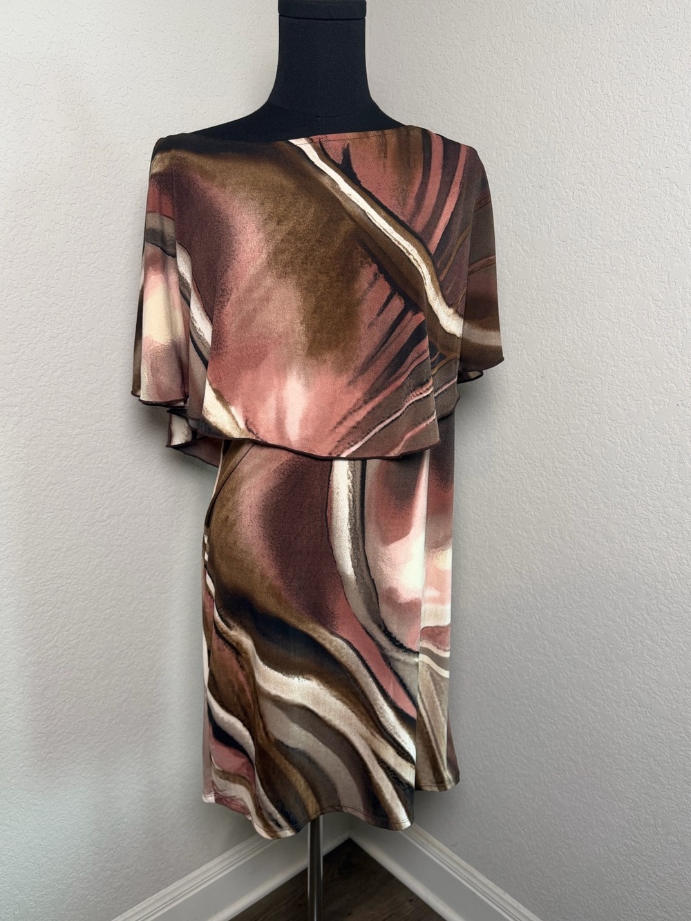 One-Shoulder Abstract Wave Dress in Pink & Brown